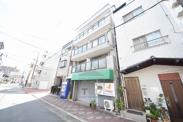 ミワマンションの外観写真