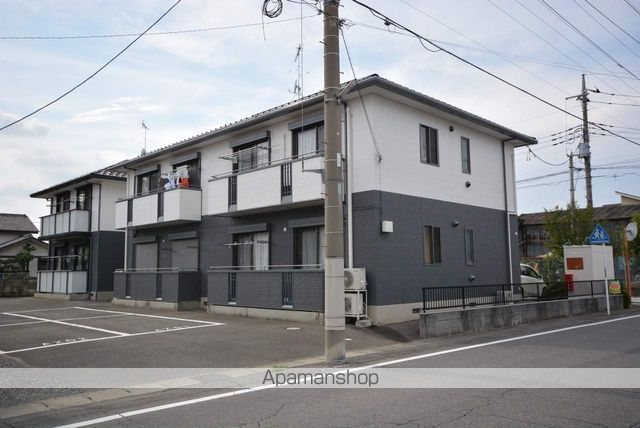 ＪＲ両毛線 前橋駅 バス乗車時間：12分 最寄りバス停で下車 徒歩3分 築26年