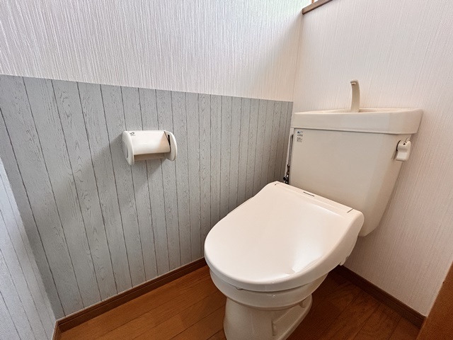 フリーダム賃貸 飯田 下山村駅のトイレ写真