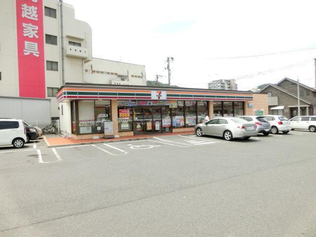コンビニ　セブンイレブン（コンビニ）まで1200m