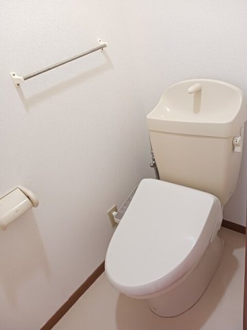 トイレ　ゆったりとした空間のトイレです