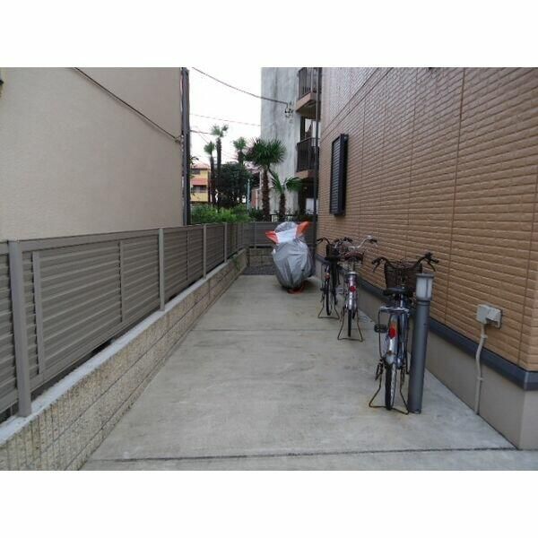 ＪＲ中央線 荻窪駅 徒歩6分 2階建 築20年の外観写真