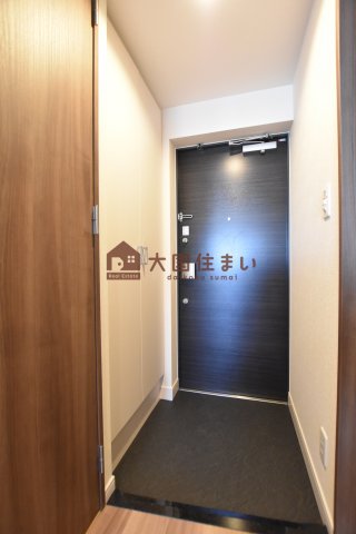 スプランディッド難波WESTの玄関写真
