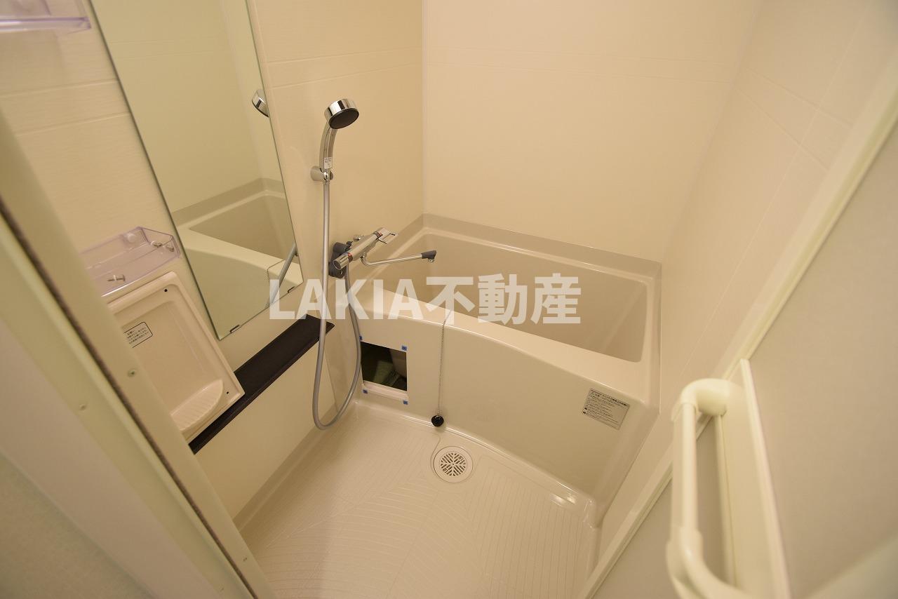 バス・シャワールーム　シャワーの水圧も安心ですよ。