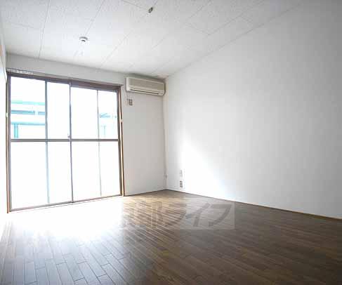 スッデンテンハイムゾンネの居間写真