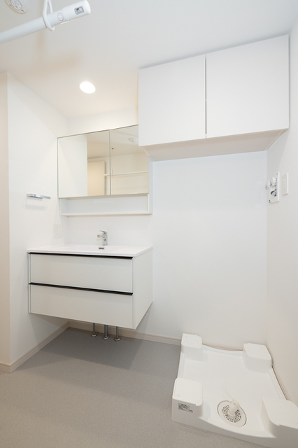 洗面設備　※写真は同タイプ住戸です。