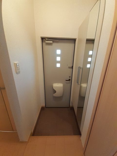 ソレイユメゾンIIの玄関写真