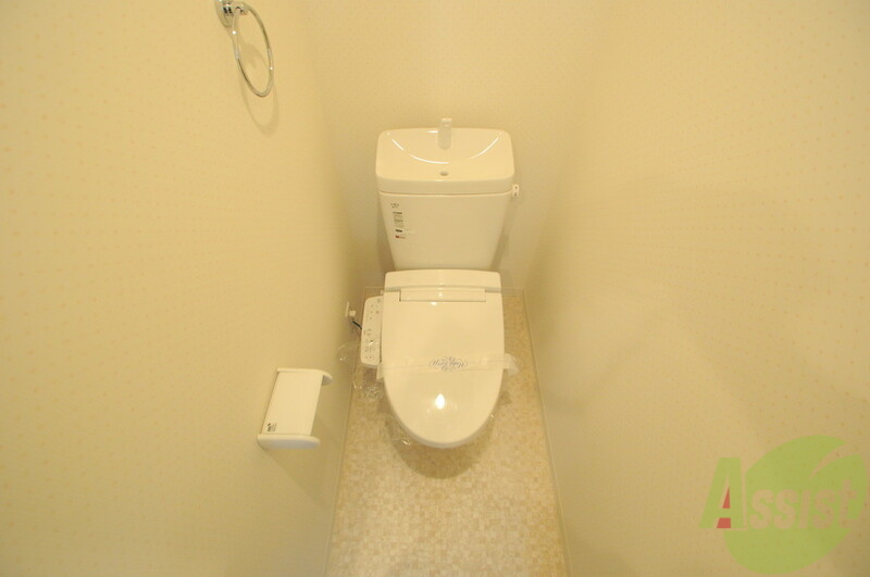 トイレ　清潔感のある綺麗なトイレにはウォシュレット標準装備です