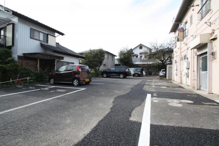 【ハイツフレンド山王Iの駐車場】