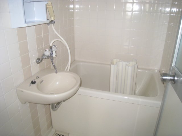 バス・シャワールーム　同物件別号室の写真