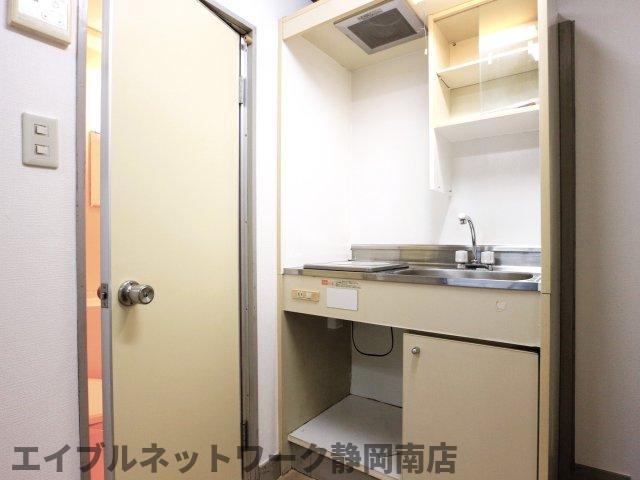 キッチン　キッチンでお料理をお楽しみください