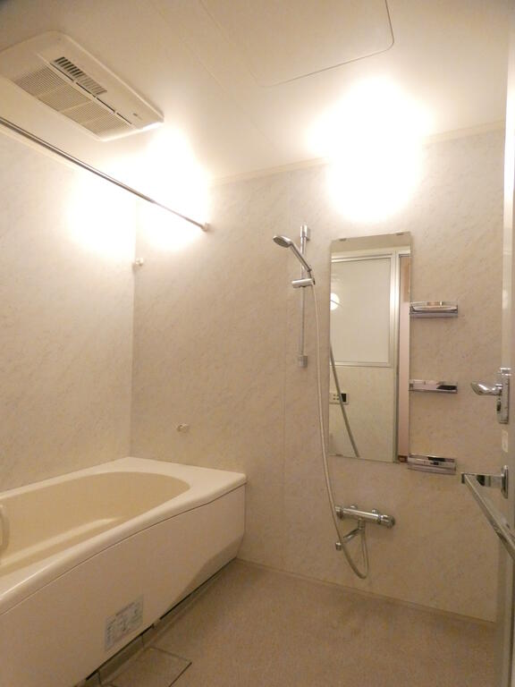 バス・シャワールーム　バス※別部屋参考写真