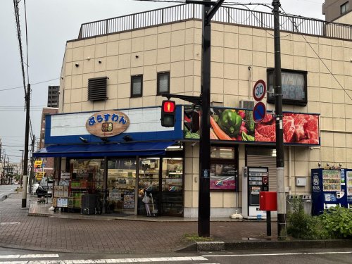 【千葉市中央区新田町のマンションのスーパー】