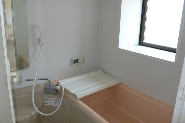 バス・シャワールーム　広い浴室です