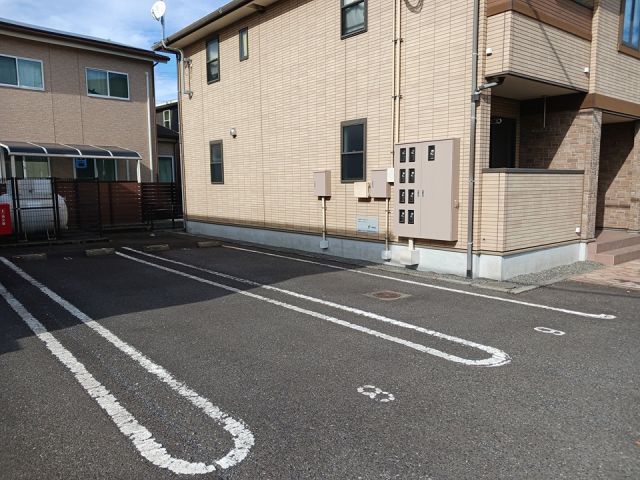 【鹿児島市中山町のアパートの駐車場】