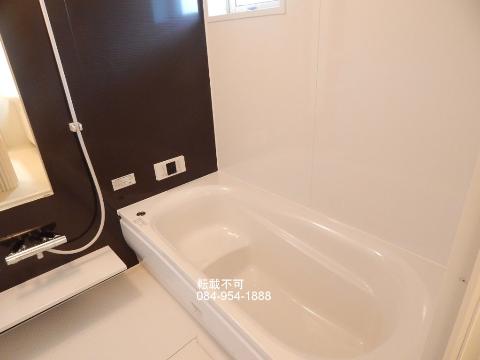 バス・シャワールーム　追焚付広々一坪バス（イメージ）