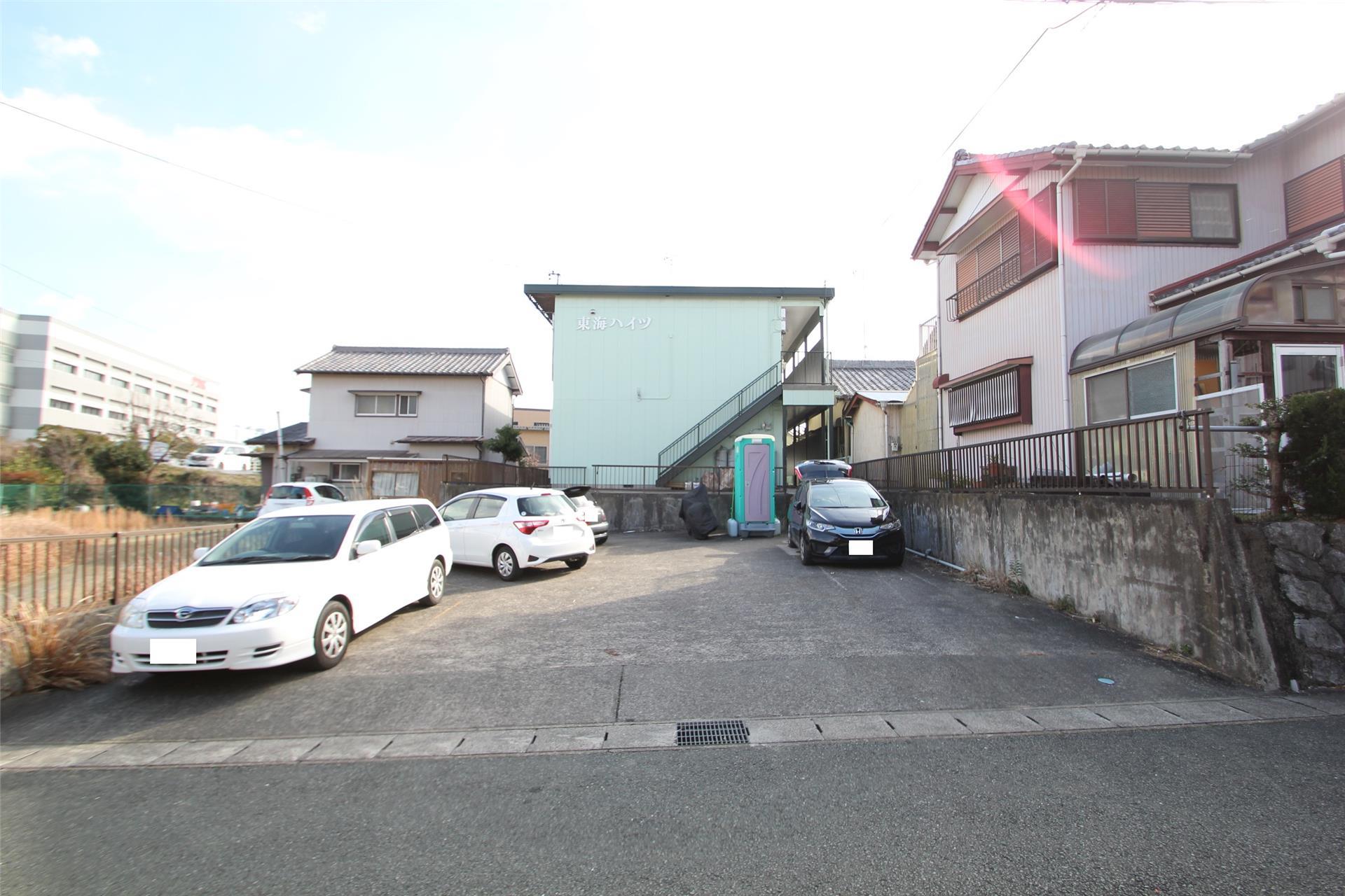 【東海ハイツの建物外観】