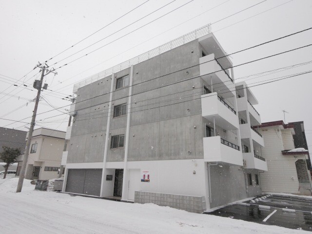 ヴォーネン幌西の建物外観