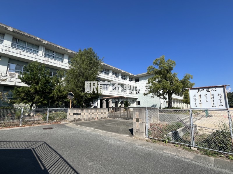 中学校　玉名中学校（中学校）まで800m