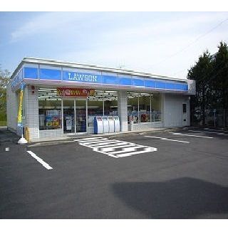 【岡山市北区津高のアパートのコンビニ】