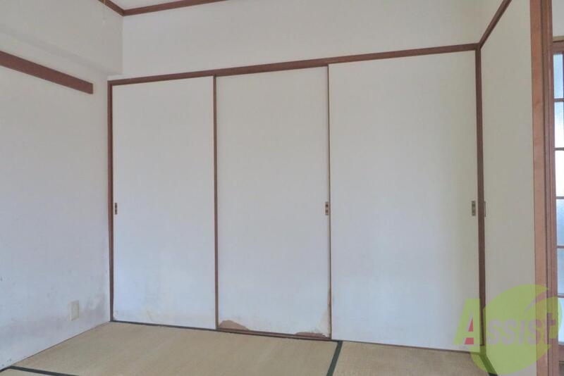 収納　６帖和室にある押し入れにはお布団などを収納ですよねー