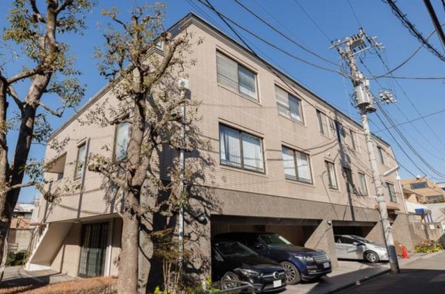 東京都港区南青山４（マンション）の賃貸物件の外観