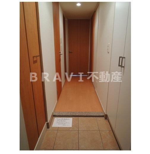 玄関　【レジディア靭公園】落ち着いた玄関です