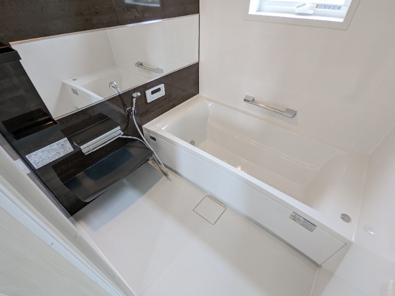 バス・シャワールーム　図面と現状に相違がある場合には現状を優先