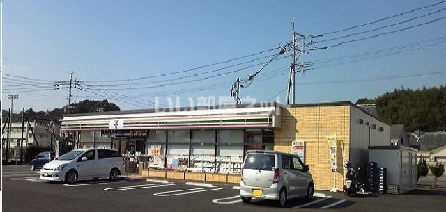 コンビニ　セブンイレブン伊万里立花町店（コンビニ）まで675m