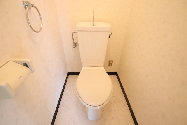 トイレ　別室の参考写真です。※現況優先