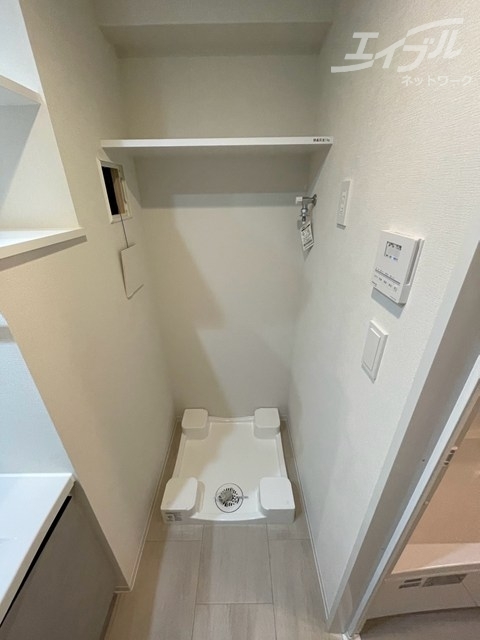 その他設備　室内洗面台になります。