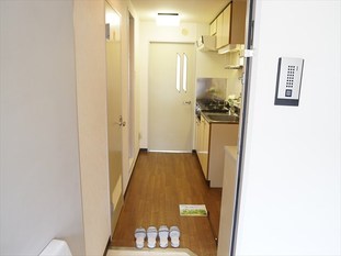 玄関　同タイプ内観です