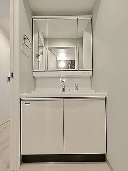 スリーアイランドタワー久屋大通の内装写真