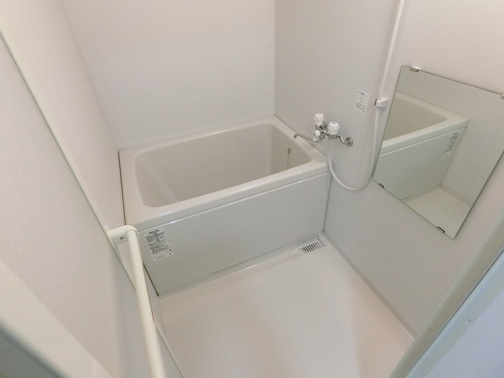 バス・シャワールーム　追焚き機能付きバスルーム