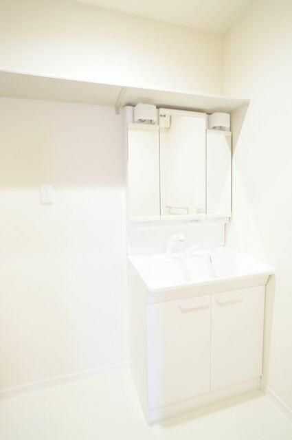 洗面設備　使いやすい洗面所です