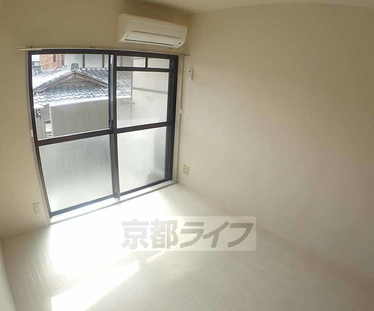 居室・リビング　綺麗な居室です。