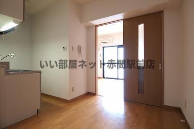 居室・リビング　※現況優先