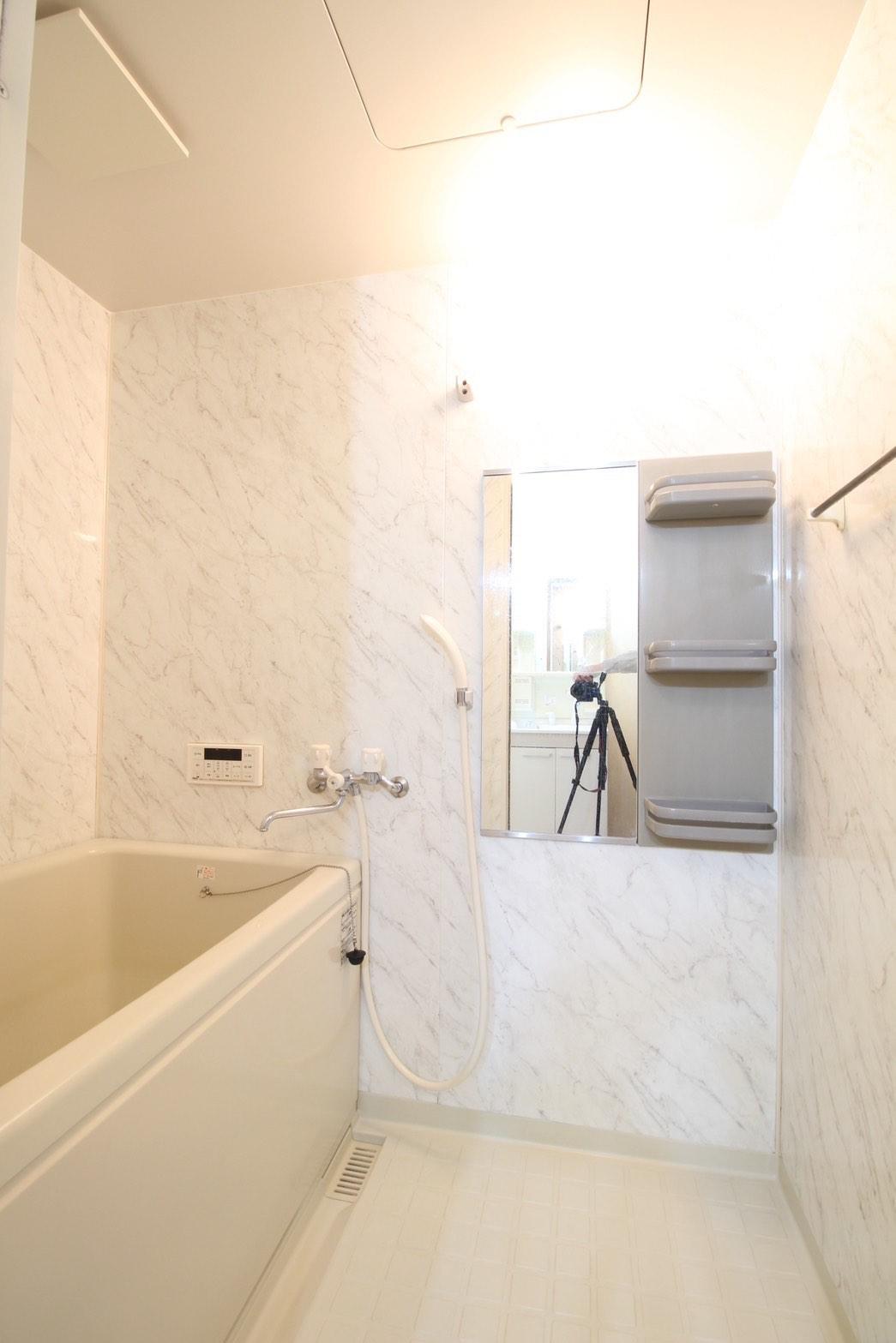 バス・シャワールーム