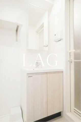 洗面設備　独立洗面台です。