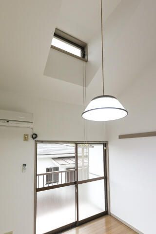 その他部屋・スペース　落ち着いて過ごせるお部屋なので、寝室にいかがでしょうか