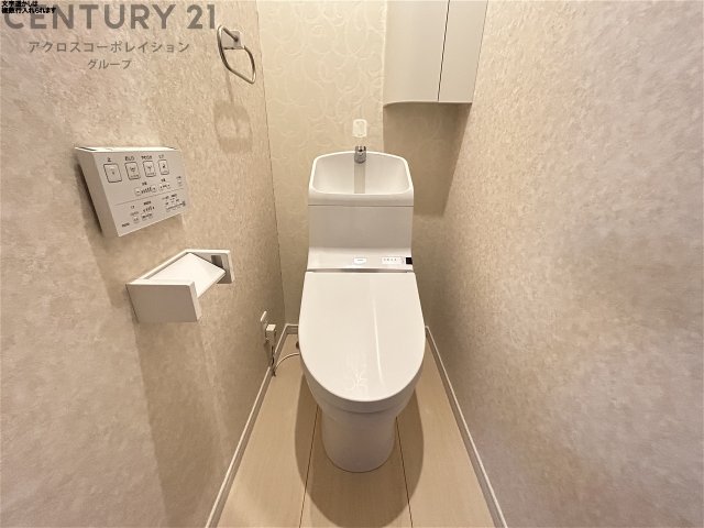 トイレ　ウォシュレット付きのトイレです♪