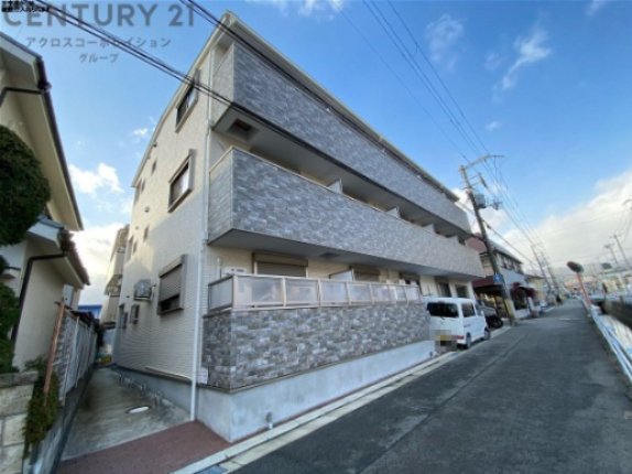 建物外観　オートロック付きで安心！宅配BOX付で便利！