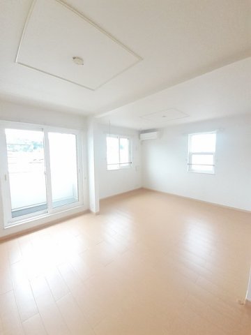 居室・リビング　使いやすいリビングです