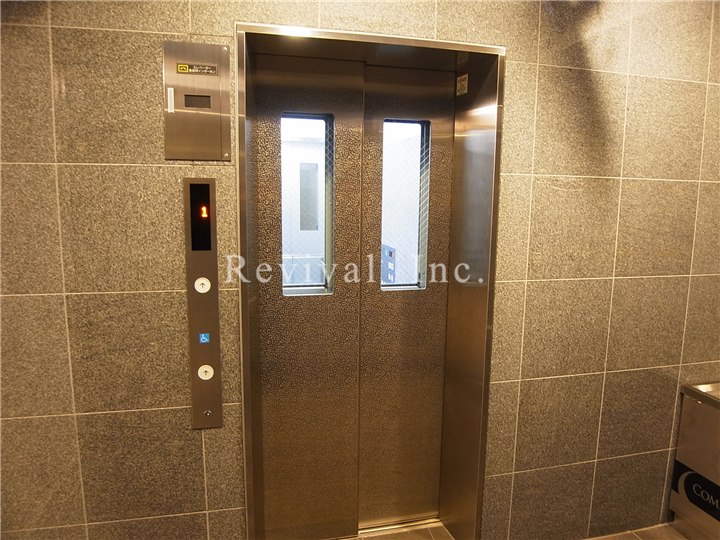 その他共有部分　エレベーターホールでございます