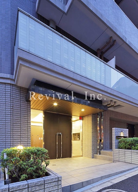 エントランス　高級感のあるエントランスでございます