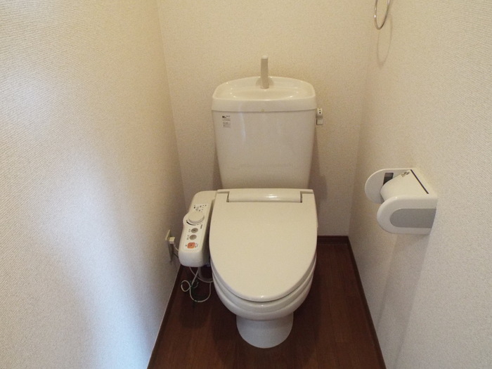 トイレ　落ち着いたトイレです