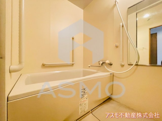 バス・シャワールーム　同マンション別部屋参考写真