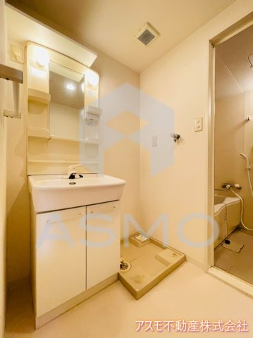 洗面設備　同マンション別部屋参考写真