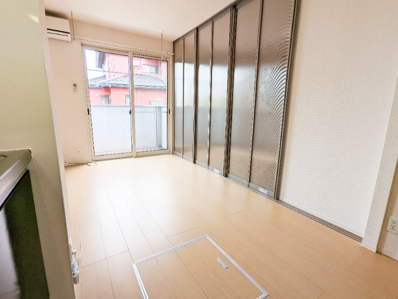 居室・リビング　図面と現状に相違がある場合には現状を優先