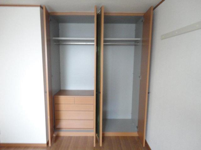 収納　クローゼット